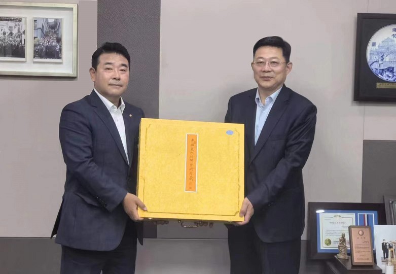 張乃文在韓拜訪國會議員、國會預決算特別委員會干事樸釘并走訪格羅唯視總部
